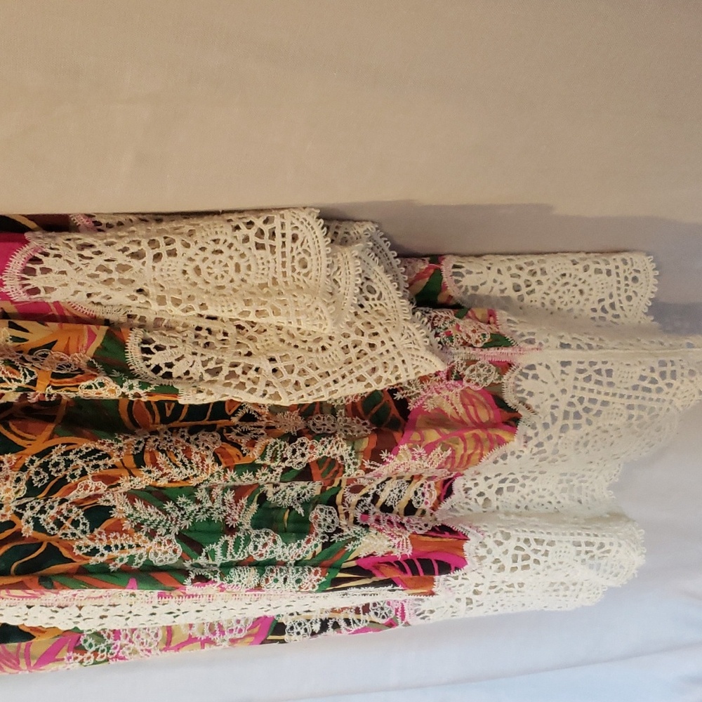 Colorful Democracy Embroidered Crochet-Trim Topper - Size XL - Picture 5 of 16